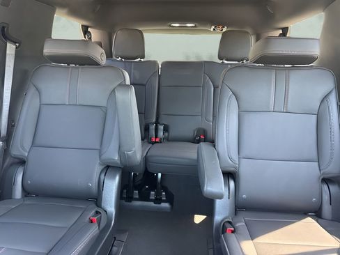 Used 2023 Chevrolet Tahoe RST w/ Luxury Package AWD/4WD image 12