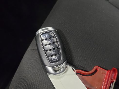 Used 2022 Hyundai Elantra SEL w/ Cargo Package image 32