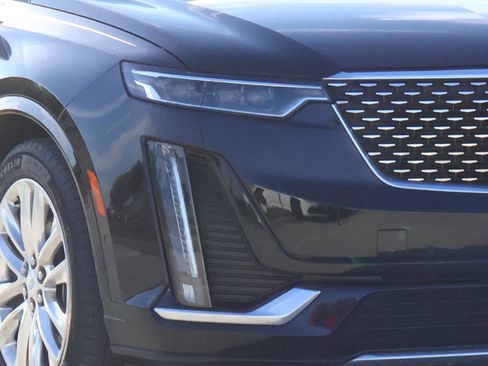 Used 2023 Cadillac XT6 Premium Luxury w/ Technology Package image 7