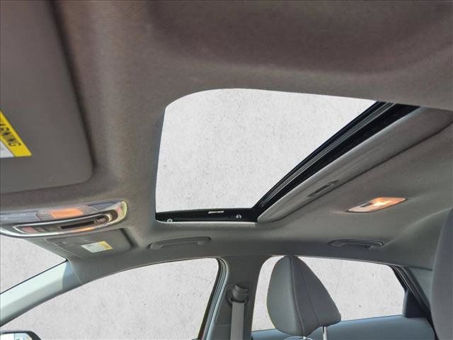 Used 2024 Hyundai Elantra SEL w/ Convenience Package FWD image 16