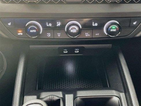 Used 2025 Honda Accord SE image 17