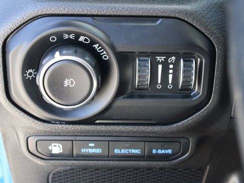 Used 2021 Jeep Wrangler Unlimited Rubicon 4xe w/ Cold Weather Group AWD/4WD image 24