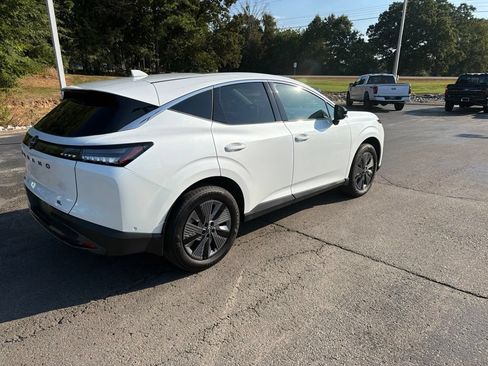 Used 2025 Nissan Murano SL AWD/4WD image 4