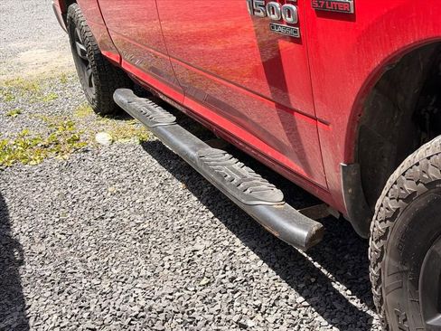 Used 2019 RAM 1500 Classic SLT AWD/4WD image 16