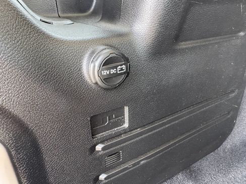 Used 2021 Jeep Wrangler Unlimited Sahara AWD/4WD image 30