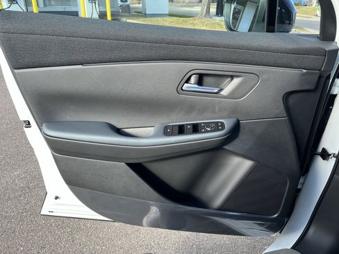 New 2026 Nissan Leaf SV+ image 12