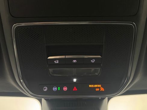 Used 2025 Chevrolet Equinox RS w/ Safety and Technology Package image 26