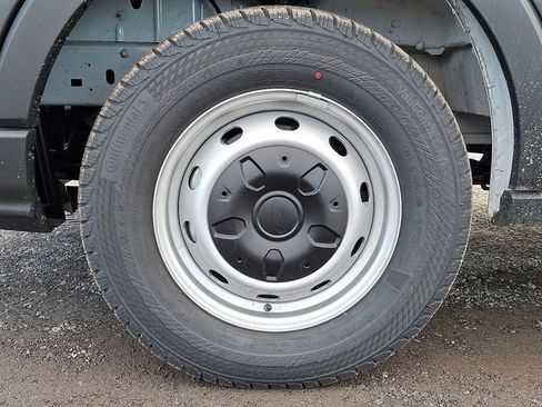 New 2026 Ford Transit 250 148 Medium Roof RWD image 5