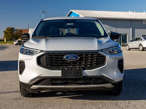 New 2025 Ford Escape Active w/ Cold Weather Package image 8