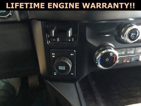 Used 2024 Ford F250 Lariat w/ Black Appearance Package image 21