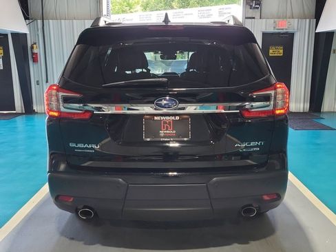 Used 2023 Subaru Ascent Limited AWD/4WD image 6