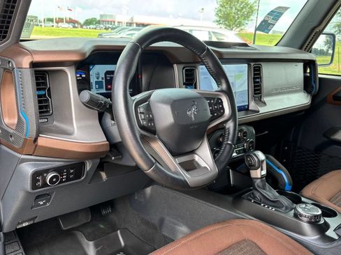 Used 2023 Ford Bronco Outer Banks AWD/4WD image 12