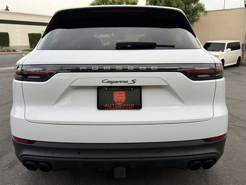 Used 2023 Porsche Cayenne S Platinum w/ Premium Package Plus image 14