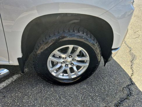 Used 2021 Chevrolet Silverado 1500 LT image 10