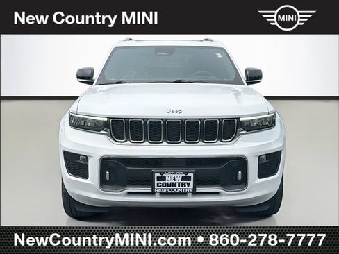 Used 2022 Jeep Grand Cherokee L Overland w/ Luxury Tech Group IV AWD/4WD image 2