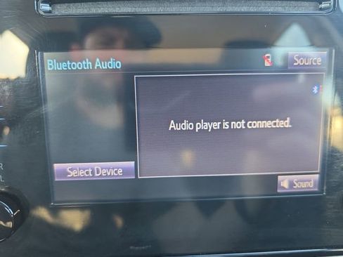 Used 2019 Toyota Corolla LE image 20