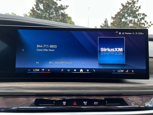 New 2025 BMW i7 xDrive60 image 19