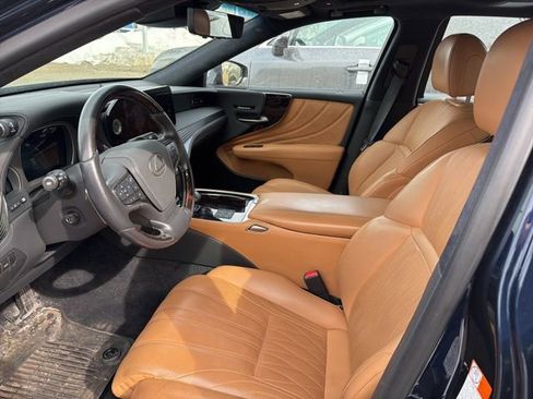 Used 2023 Lexus LS 500 AWD w/ Luxury Package image 7