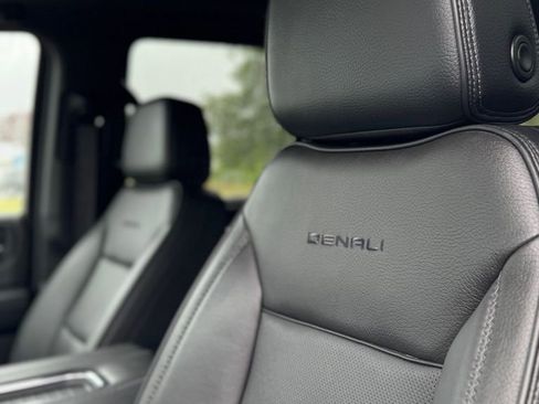 Used 2024 GMC Yukon Denali image 82