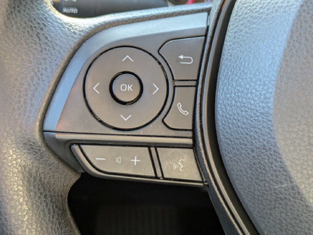 Certified 2022 Toyota RAV4 XLE FWD image 26
