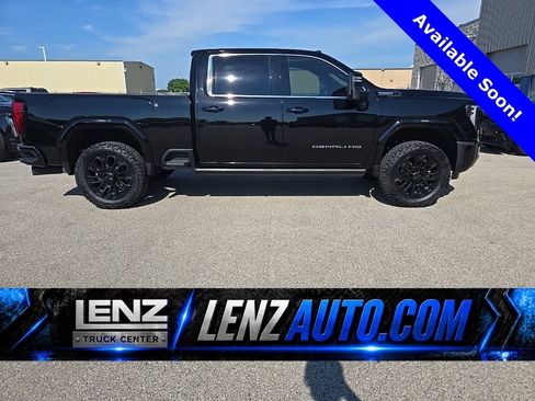 Used 2025 GMC Sierra 2500 Denali Ultimate AWD/4WD image 1
