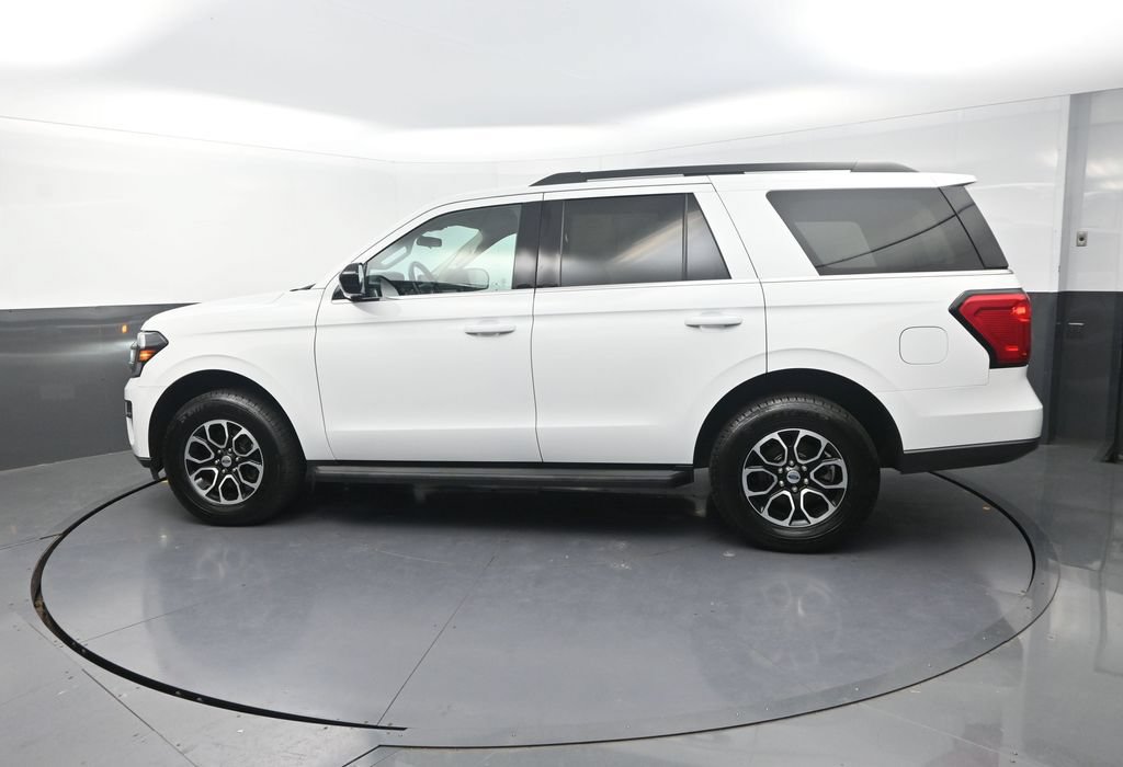 Used 2022 Ford Expedition XL AWD/4WD image 6