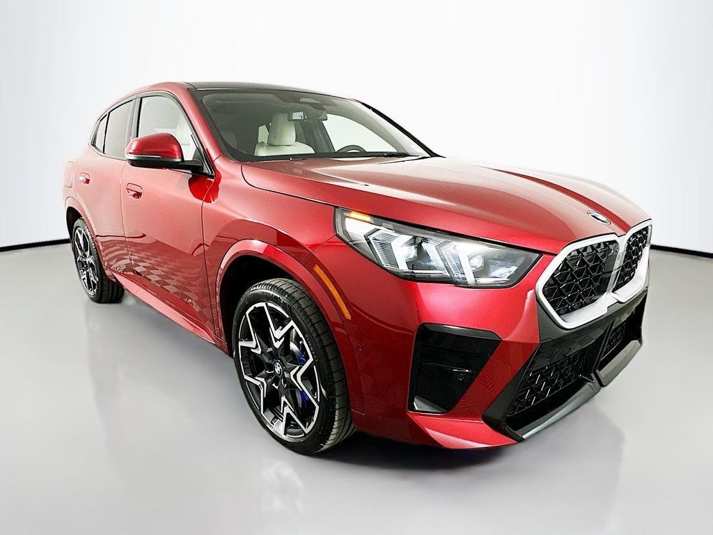 Used 2026 BMW X2 xDrive28i w/ Technology Package AWD/4WD image 3