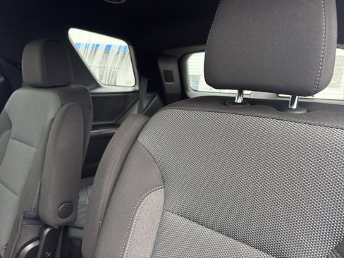 Used 2023 Chevrolet Traverse LT w/ Midnight/Sport Edition image 34