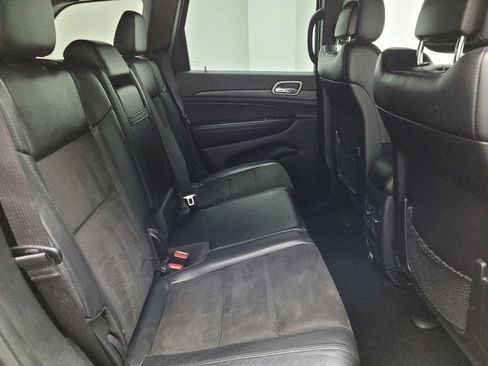 Used 2021 Jeep Grand Cherokee Laredo X AWD/4WD image 19