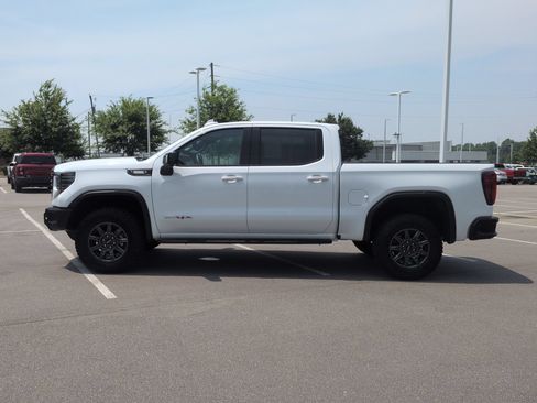 Used 2025 GMC Sierra 1500 AT4X AWD/4WD image 7