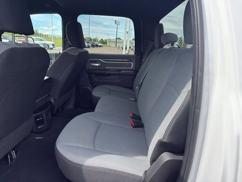 Used 2021 RAM 2500 Big Horn AWD/4WD image 12