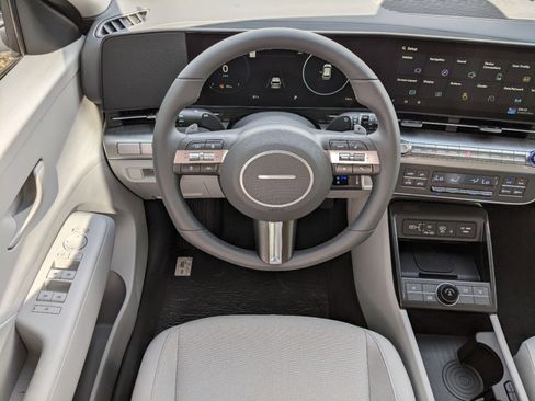 New 2025 Hyundai Kona SEL image 13