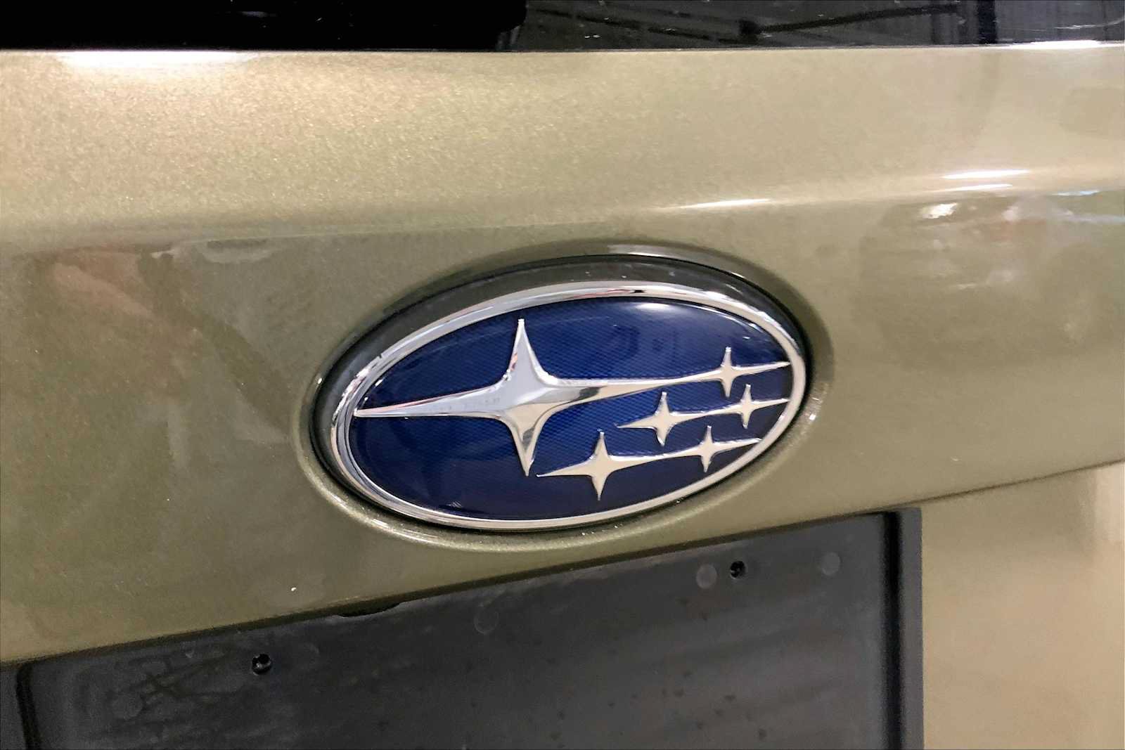 Used 2024 Subaru Outback Premium AWD/4WD image 32
