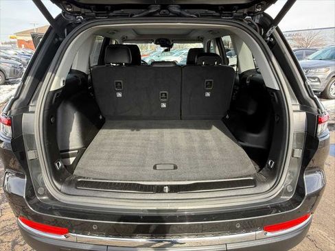 Certified 2024 Jeep Grand Cherokee Limited w/ Luxury Tech Group II image 35