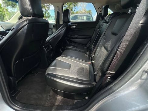 Used 2020 Ford Edge Titanium w/ Equipment Group 301A FWD image 24