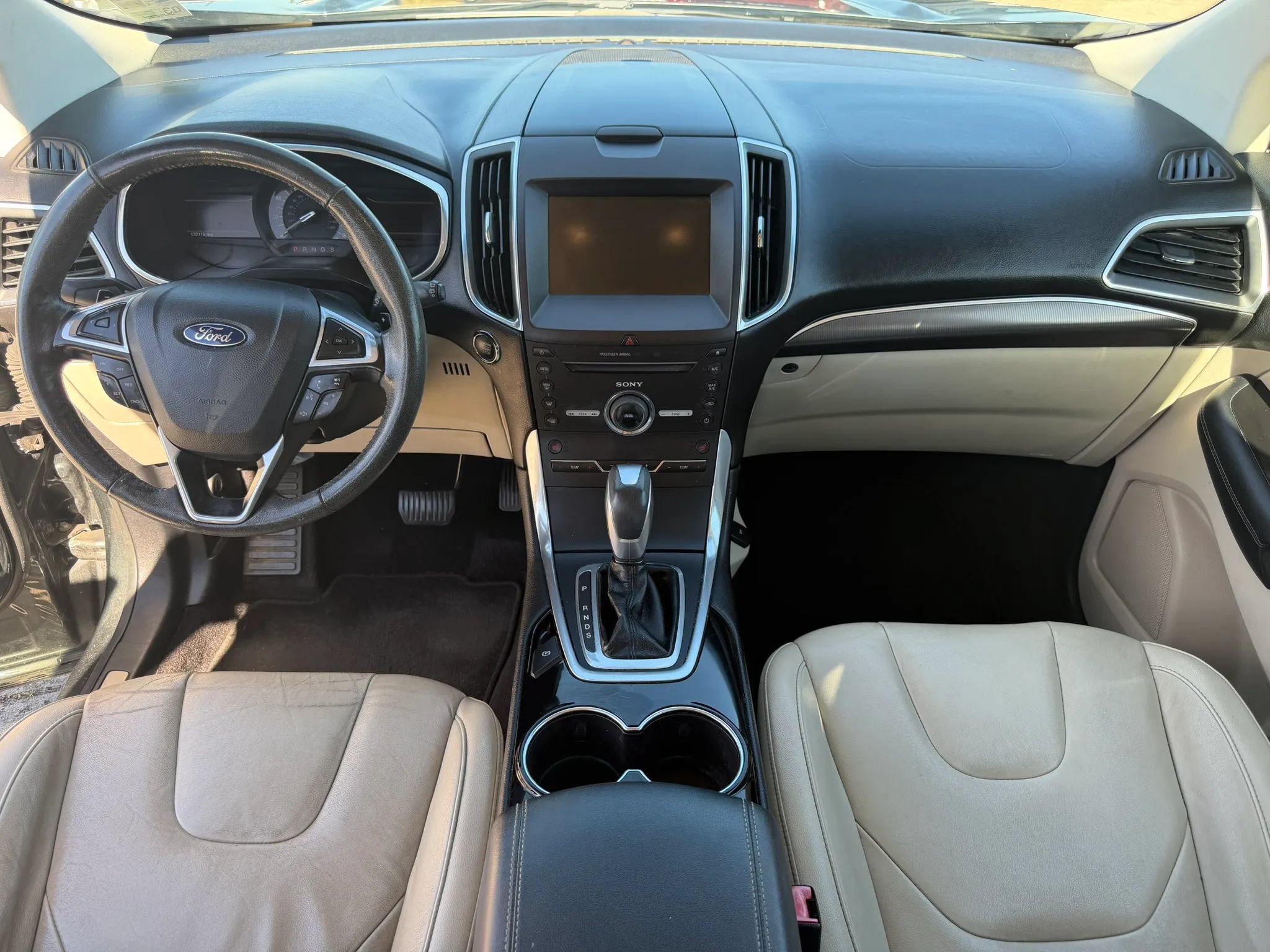 Used 2015 Ford Edge Titanium w/ Technology Package FWD image 14