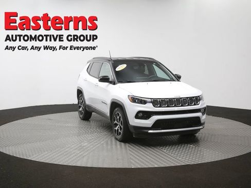Used 2025 Jeep Compass Limited AWD/4WD image 51
