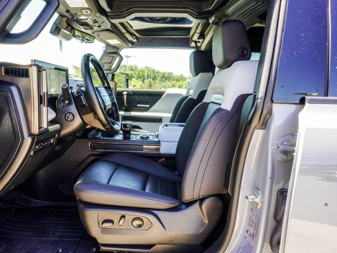Used 2025 GMC Hummer EV 2X w/ LPO, Cargo Utility Package AWD/4WD image 35