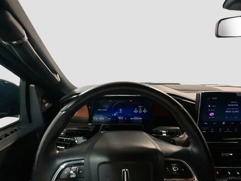 Used 2024 Lincoln Navigator Reserve image 7