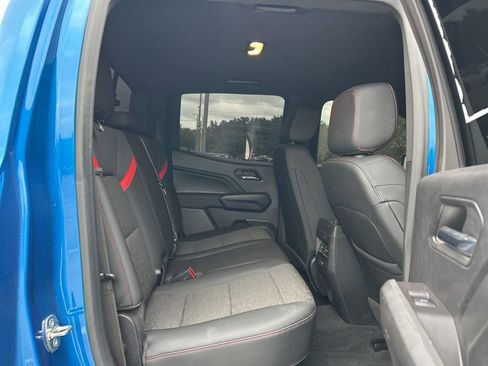 Used 2023 Chevrolet Colorado Z71 w/ Z71 Convenience Package 2 image 44