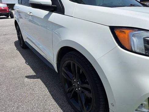 Used 2020 Ford Edge ST w/ Equipment Group 401A AWD/4WD image 21