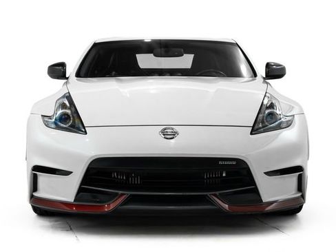 Used 2018 Nissan 370Z NISMO image 7