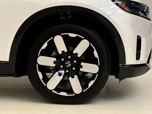 Certified 2025 Honda Prologue Elite image 6