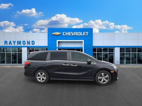 Used 2018 Honda Odyssey EX image 2