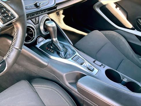 Used 2018 Chevrolet Camaro LT image 13