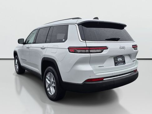 Used 2023 Jeep Grand Cherokee L Laredo w/ Luxury Tech Group I AWD/4WD image 5