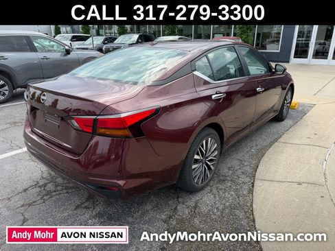 Used 2025 Nissan Altima 2.5 SV FWD image 4