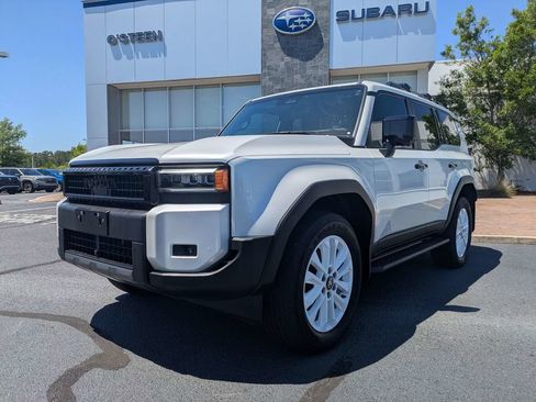 Used 2025 Toyota Land Cruiser w/ Premium Package AWD/4WD image 9
