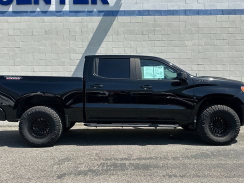 Used 2025 Chevrolet Silverado 1500 LT Trail Boss w/ LPO, Dark Essentials Package AWD/4WD image 3