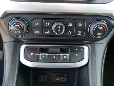 Used 2023 GMC Acadia SLT w/ Elevation Edition AWD/4WD image 23
